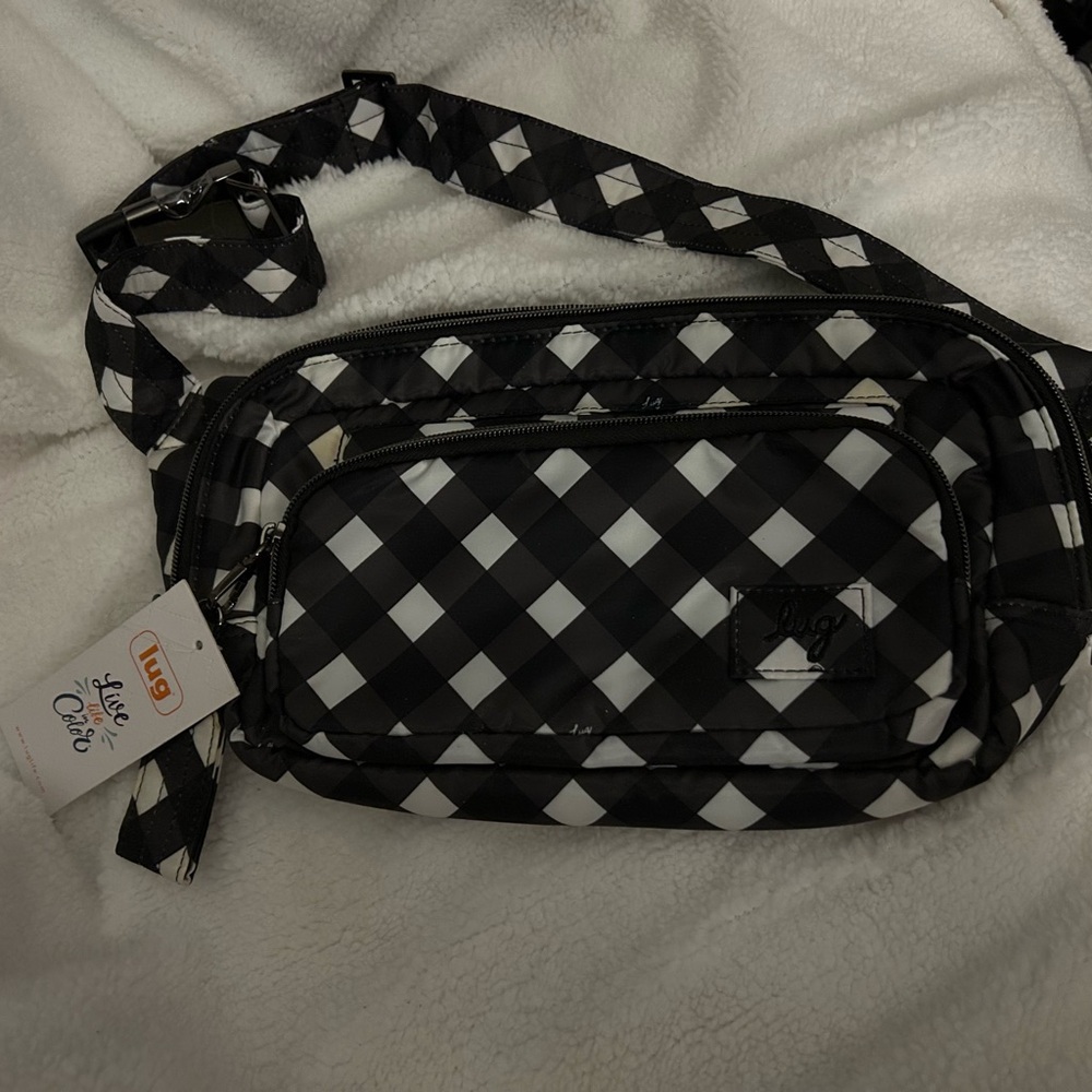 Lug Hitch Crossbody Bag in Black and White